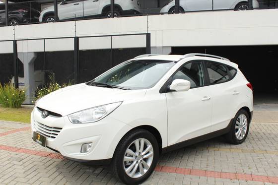 HYUNDAI IX35 2.0 MPFI GLS 16V FLEX 4P AUTOMÁTICO HYUNDAI IX35 2.0 MPFI GLS 16V FLEX 4P AUTOMÁTICO